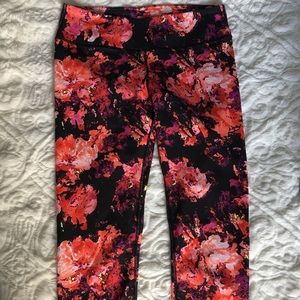 Fabletics Capri work out pants